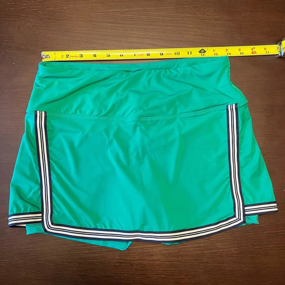 FILA WOMEN'S HERITAGE ACE SKORT. Size medium. - Picture 5 of 9